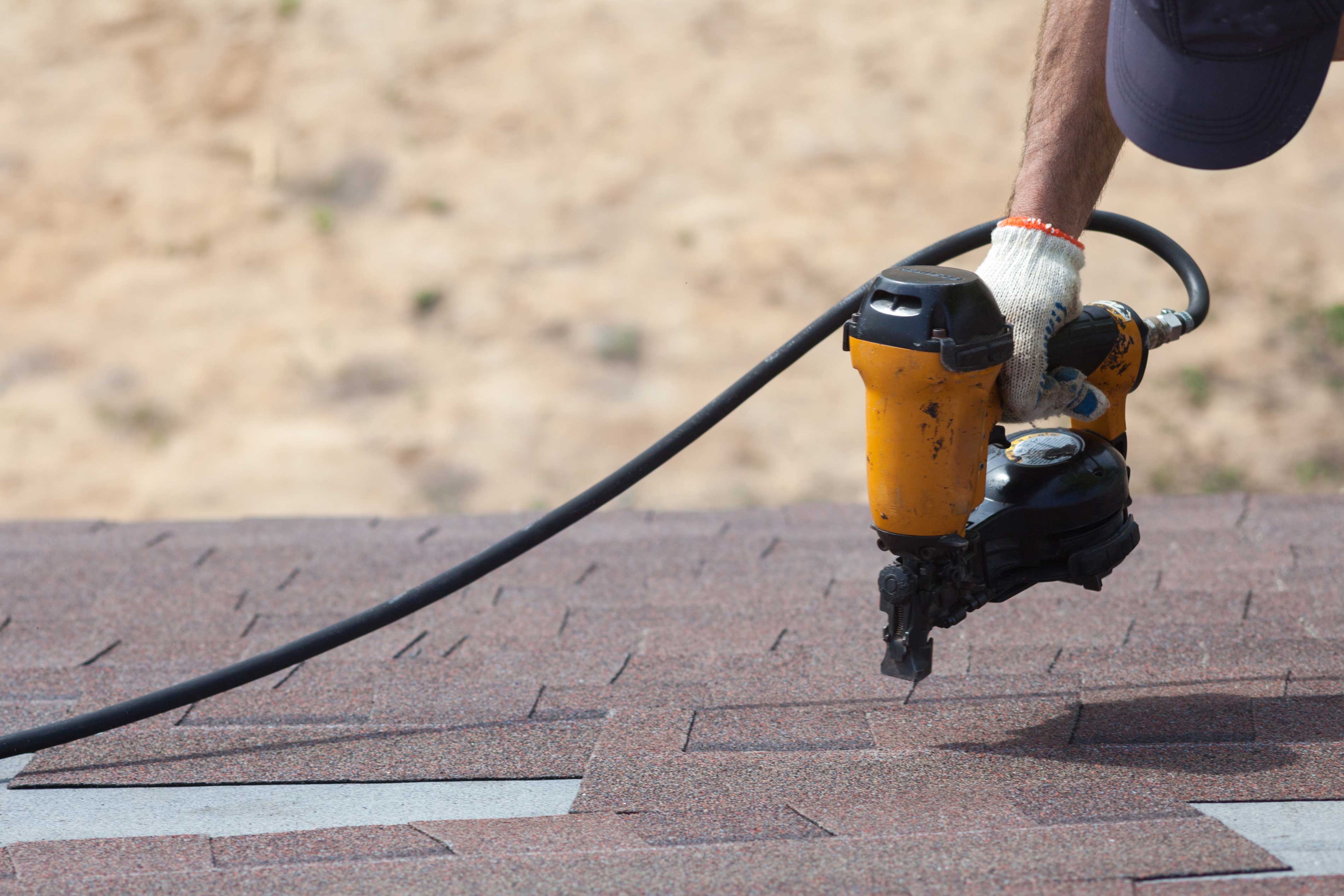 reliable roof repair contractor Nashville, AR