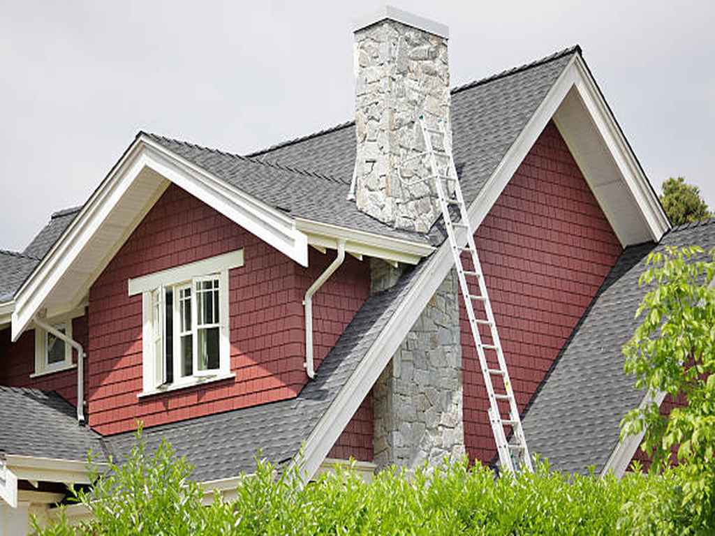 residential roof repair services in Nashville, AR
