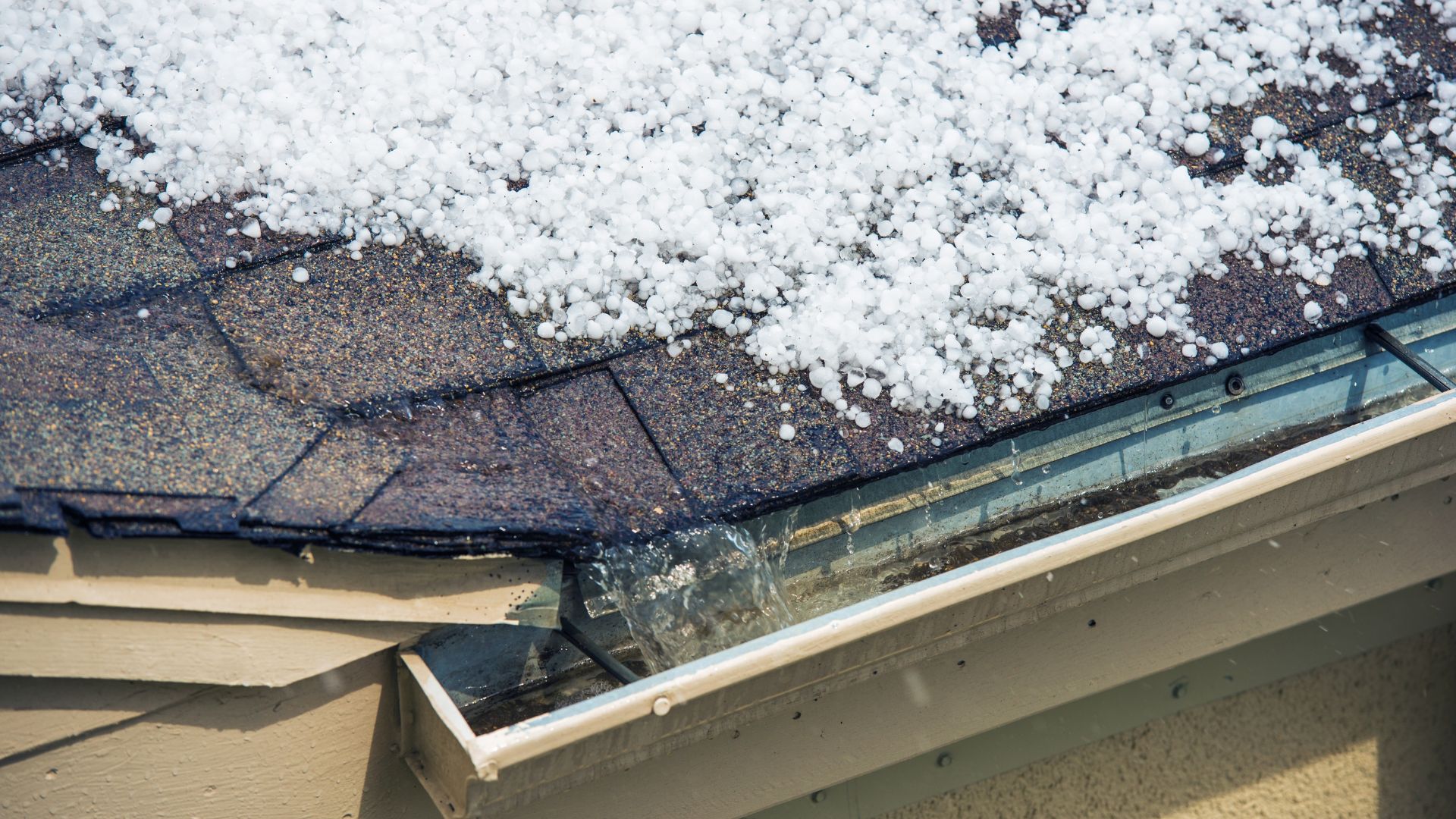 Hail Damage Roof Repair Services in Nashville Arkansas Hail Damage Roof Repair Services in Nashville Arkansas