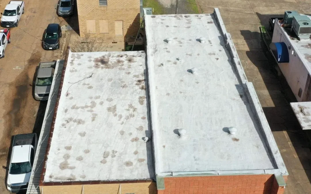 The Ultimate Guide to Commercial Flat Roofing: Benefits, Types, and Maintenance Tips